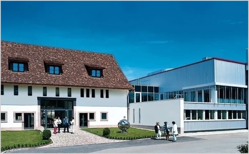 Glatt Pharmaceutical Services GmbH Co. & KG